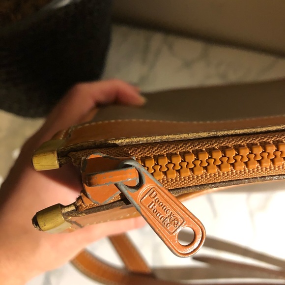 Dooney and Bourke crossbody - Picture 3 of 3